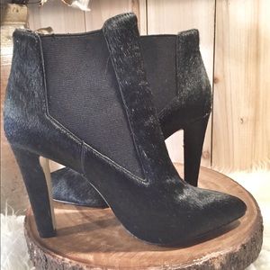 NWOT Ava & Aiden Black Calf Hair Ankle Boots